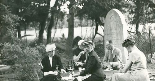 The Chicago Cemetery Picnic Club